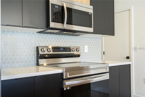Adosado en alquiler en Kissimmee, Florida, 3 dormitorios, 127.74 m2 № 1774716 - foto 12