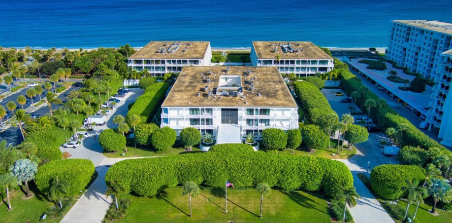 Condo in Palm Beach, Florida, 2 bedrooms  № 880626