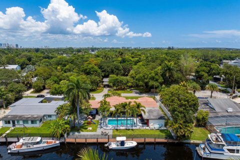 Casa en Fort Lauderdale, Florida 4 dormitorios, 227.61 m2 № 2260355