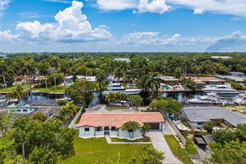 Villa ou maison à vendre à Fort Lauderdale, Floride: 4 chambres, 227.61 m2 № 2260355 - photo 3