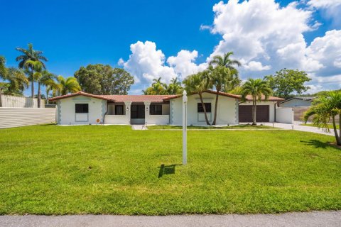 Villa ou maison à vendre à Fort Lauderdale, Floride: 4 chambres, 227.61 m2 № 2260355 - photo 5