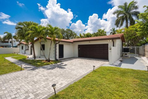Villa ou maison à vendre à Fort Lauderdale, Floride: 4 chambres, 227.61 m2 № 2260355 - photo 7