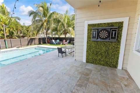 Villa ou maison à vendre à Miami Springs, Floride: 7 chambres, 340.3 m2 № 2241724 - photo 29