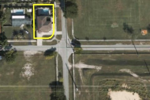 Villa ou maison à vendre à Miami Springs, Floride: 7 chambres, 340.3 m2 № 2241724 - photo 27