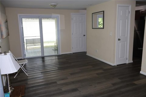 Villa ou maison à louer à Tampa, Floride: 3 chambres, 102.19 m2 № 2410273 - photo 5