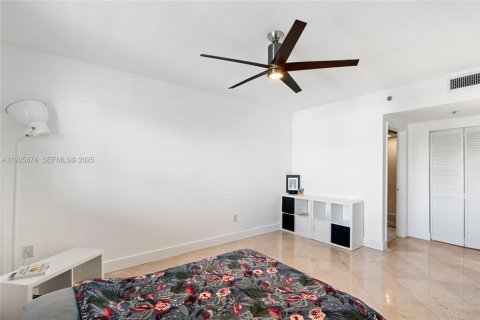 Condominio en venta en Miami Beach, Florida, 1 dormitorio, 76.74 m2 № 2035014 - foto 18