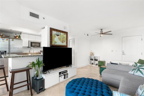 Condominio en venta en Miami Beach, Florida, 1 dormitorio, 76.74 m2 № 2035014 - foto 5
