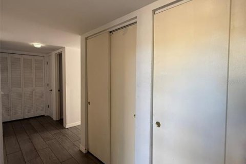 Copropriété à louer à Clearwater, Floride: 2 chambres, 96.43 m2 № 2103589 - photo 4