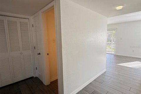 Copropriété à louer à Clearwater, Floride: 2 chambres, 96.43 m2 № 2103589 - photo 6