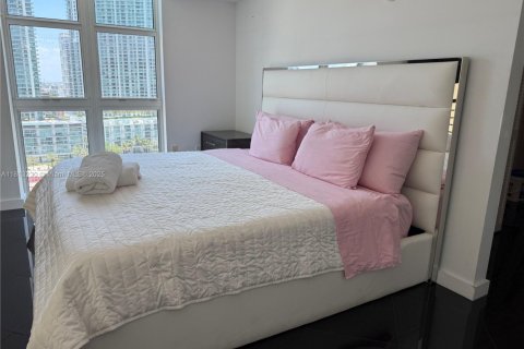 Copropriété à louer à Miami, Floride: 2 chambres, 119.75 m2 № 1760893 - photo 15