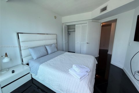 Copropriété à louer à Miami, Floride: 2 chambres, 119.75 m2 № 1760893 - photo 8