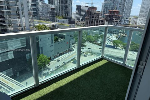 Copropriété à louer à Miami, Floride: 2 chambres, 119.75 m2 № 1760893 - photo 6