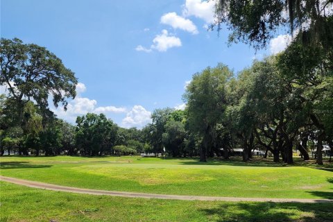 Terreno en venta en Zephyrhills, Florida № 1881216 - foto 14