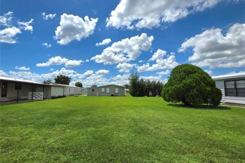 Terreno en venta en Zephyrhills, Florida № 1881216 - foto 1
