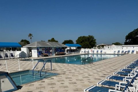 Terreno en venta en Zephyrhills, Florida № 1881216 - foto 30