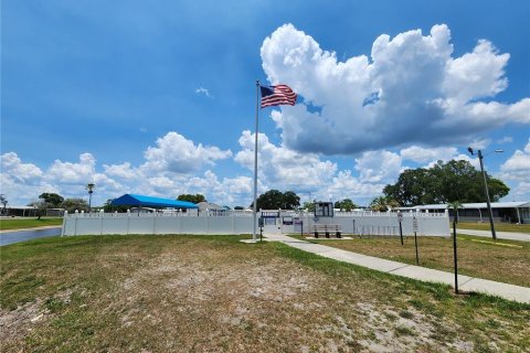 Terreno en venta en Zephyrhills, Florida № 1881216 - foto 29