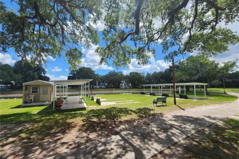 Terreno en venta en Zephyrhills, Florida № 1881216 - foto 19