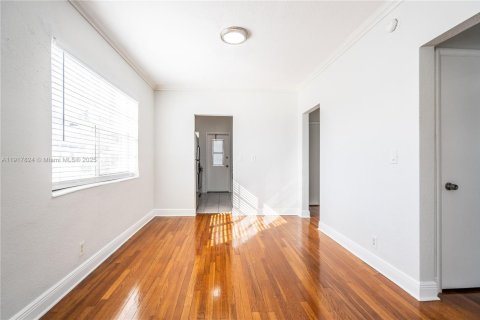 Снять в аренду квартиру в Майами-Бич, Флорида 2 спальни, 103.49м2, № 1972946 - фото 6