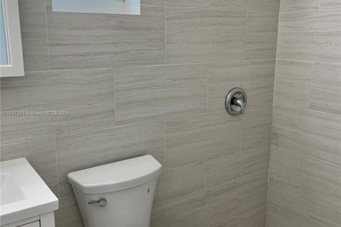 Купить виллу или дом в Холливуд, Флорида 6 комнат, 157.38м2, № 1955811 - фото 10