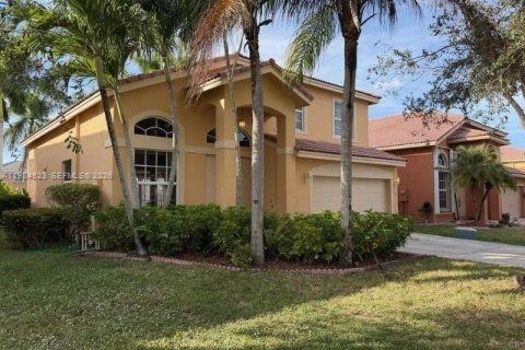 Casa en alquiler en Coral Springs, Florida, 4 dormitorios, 190.26 m2 № 2046497 - foto 2