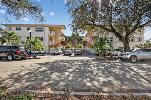 Condo in Hollywood, Florida, 1 bedroom  № 2005199