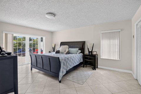 Villa ou maison à vendre à Miami, Floride: 4 chambres, 224.73 m2 № 2275840 - photo 22