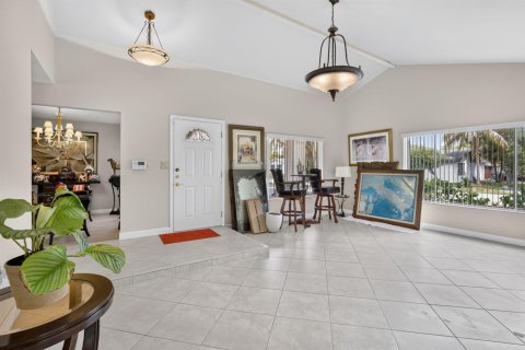 Villa ou maison à vendre à Miami, Floride: 4 chambres, 224.73 m2 № 2275840 - photo 10