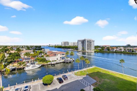 Condo in Boca Raton, Florida, 2 bedrooms № 2262117 - photo 28