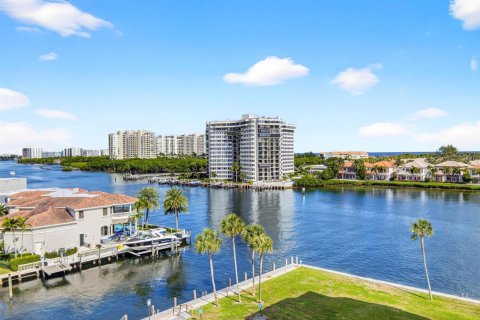 Condo in Boca Raton, Florida, 2 bedrooms № 2262117 - photo 19