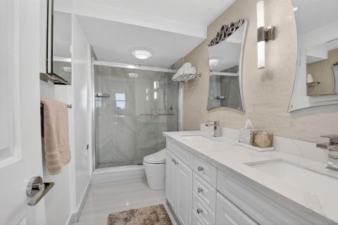 Condo in Boca Raton, Florida, 2 bedrooms № 2262117 - photo 18