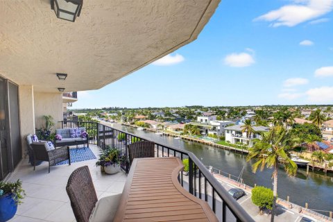 Condo in Boca Raton, Florida, 2 bedrooms № 2262117 - photo 23
