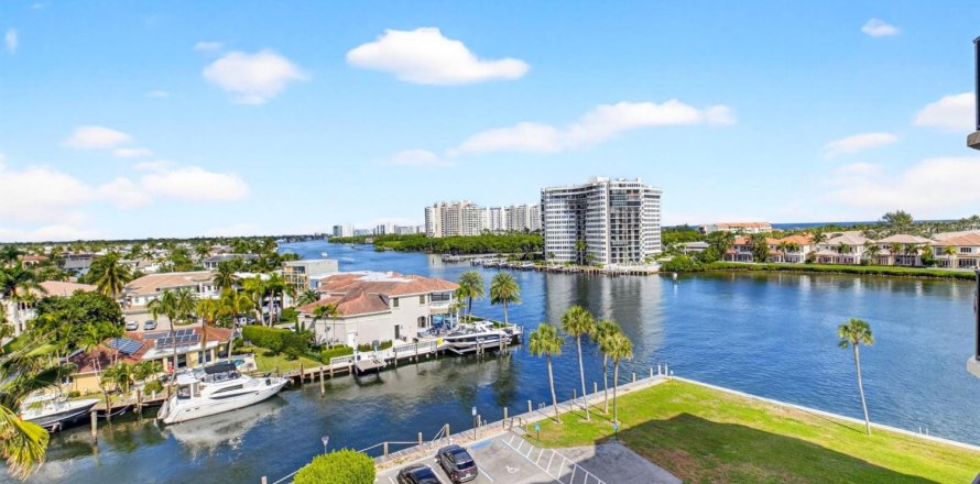 Condo in Boca Raton, Florida, 2 bedrooms № 2262117