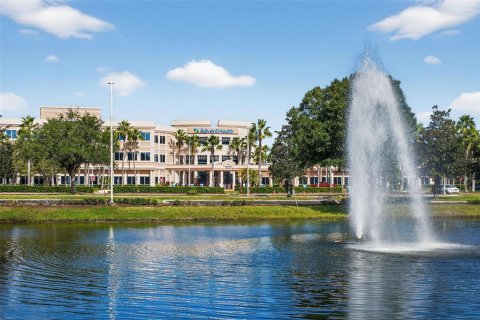 Immobilier commercial à louer à Palm Coast, Floride: 836.12 m2 № 2380597 - photo 7
