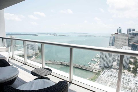 Condominio en Miami, Florida, 2 dormitorios  № 2000272