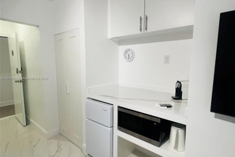 Appartement à louer à Miami Beach, Floride: 1 chambre, 23.23 m2 № 1972228 - photo 3