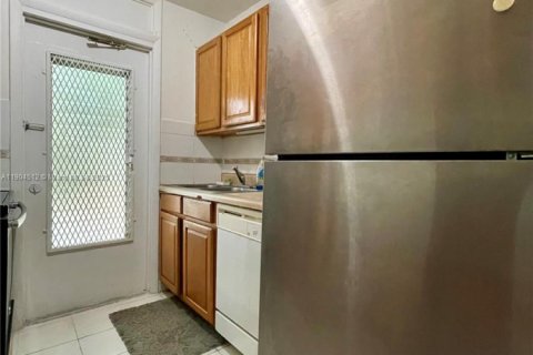 Condominio en alquiler en Miami Beach, Florida, 1 dormitorio, 67.54 m2 № 1955461 - foto 8