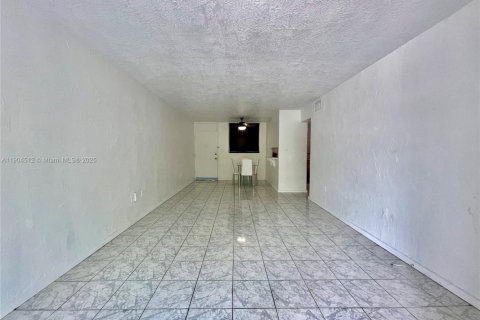 Condominio en alquiler en Miami Beach, Florida, 1 dormitorio, 67.54 m2 № 1955461 - foto 5