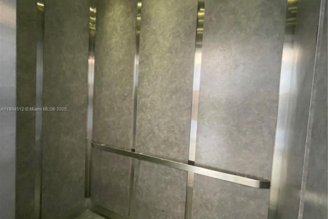 Condominio en alquiler en Miami Beach, Florida, 1 dormitorio, 67.54 m2 № 1955461 - foto 14