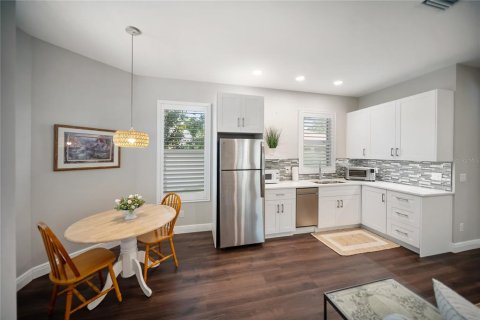 Casa en venta en Sarasota, Florida, 6 dormitorios, 409.05 m2 № 1829036 - foto 22