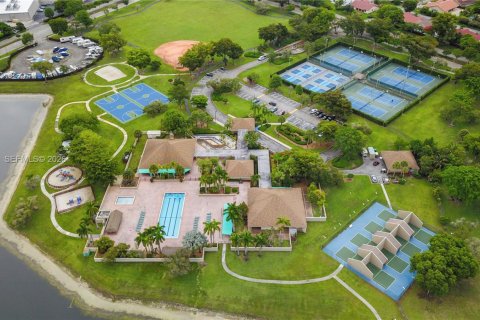 Condo in Miami, Florida, 2 bedrooms № 2268281 - photo 21