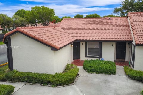 Condo in Miami, Florida, 2 bedrooms  № 2268281