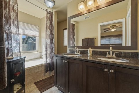 Villa ou maison à vendre à Davie, Floride: 3 chambres, 148.18 m2 № 2029352 - photo 27