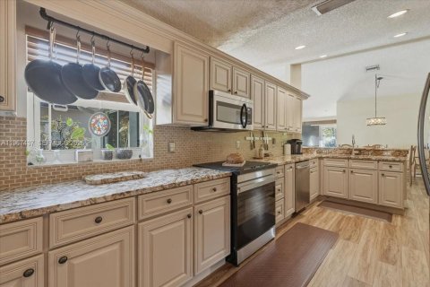 Villa ou maison à vendre à Davie, Floride: 3 chambres, 148.18 m2 № 2029352 - photo 8