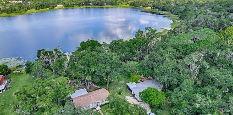 Casa en Interlachen, Florida 3 dormitorios, 111.02 m2 № 1900973