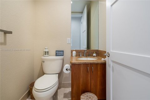 Touwnhouse à louer à Fort Lauderdale, Floride: 4 chambres, 318.28 m2 № 1958041 - photo 8