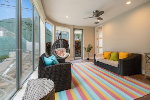 Touwnhouse à louer à Fort Lauderdale, Floride: 4 chambres, 318.28 m2 № 1958041 - photo 3