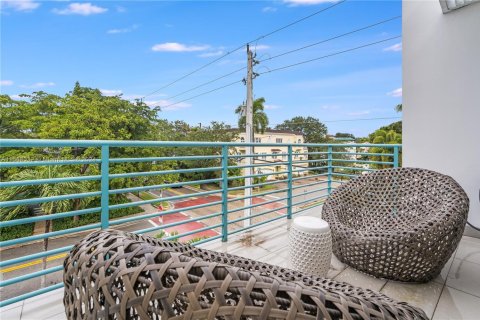 Touwnhouse à louer à Fort Lauderdale, Floride: 4 chambres, 318.28 m2 № 1958041 - photo 26