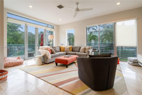 Touwnhouse à louer à Fort Lauderdale, Floride: 4 chambres, 318.28 m2 № 1958041 - photo 6