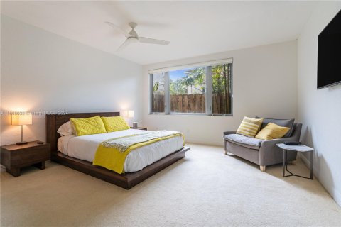 Touwnhouse à louer à Fort Lauderdale, Floride: 4 chambres, 318.28 m2 № 1958041 - photo 23