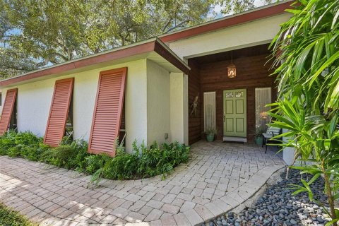 House in Sarasota, Florida 2 bedrooms, 190.54 sq.m. № 2347633 - photo 3